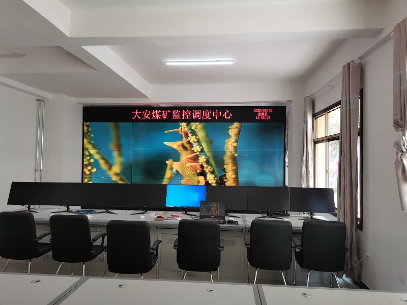 超窄邊液晶拼接屏價格多少錢？
